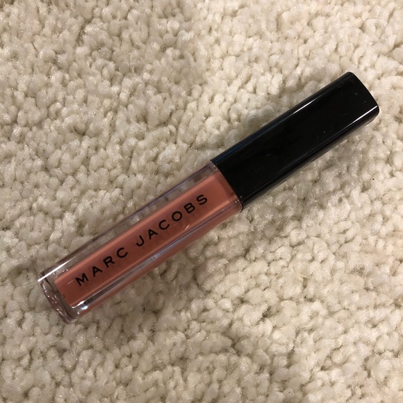 Marc Jacobs Other - Marc Jacobs hi shine lip gloss pretty thing